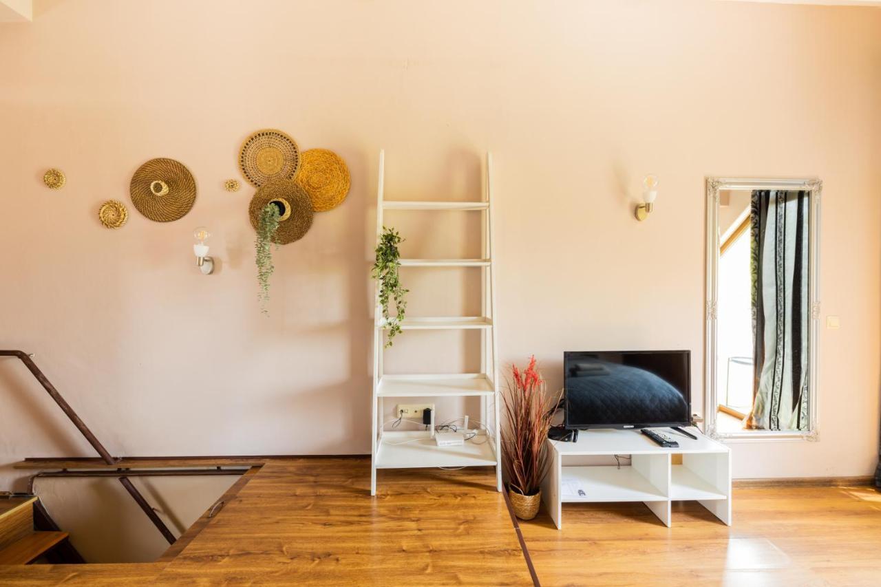 Quiet & Modern Maisonette Варна Экстерьер фото