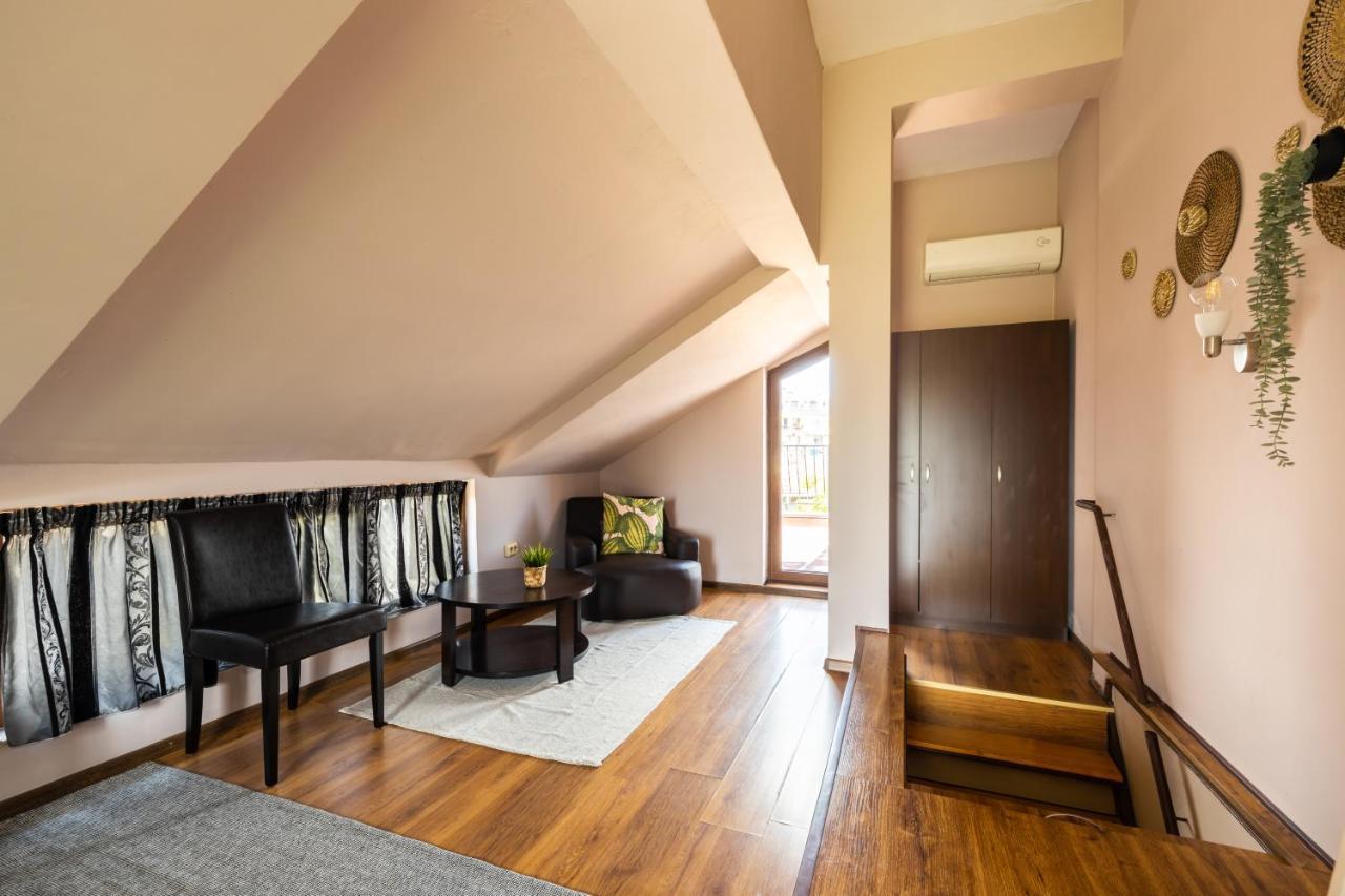 Quiet & Modern Maisonette Варна Экстерьер фото
